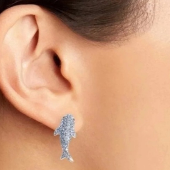 ♠️Kate Spade California Dreaming Pave Shark Stud Earrings - Picture 4 of 6